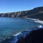 Cave House In Tenerife With Pool And 度假居