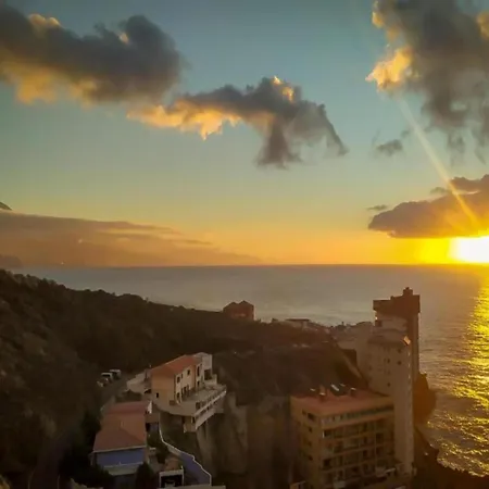 Cave House In Tenerife With Pool And 別荘 *