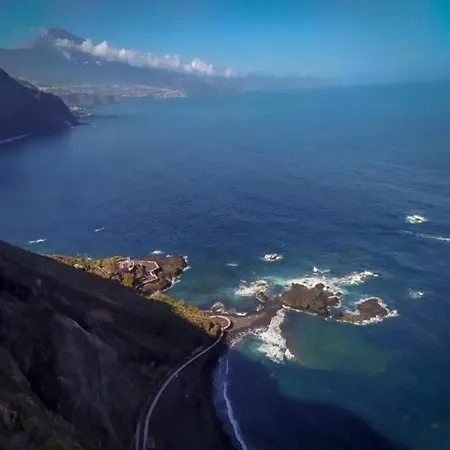 Cave House In Tenerife With Pool And Nyaraló La Orotava