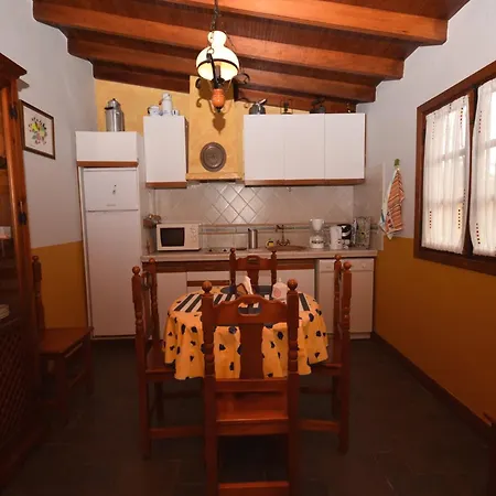 Cave House In Tenerife With Pool And