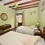 Cave House In Tenerife With Pool And La Orotava