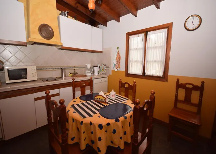 Cave House In Tenerife With Pool And Prázdninový dům *
