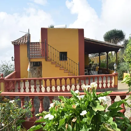 Дом отдыха Cave House In Tenerife With Pool And